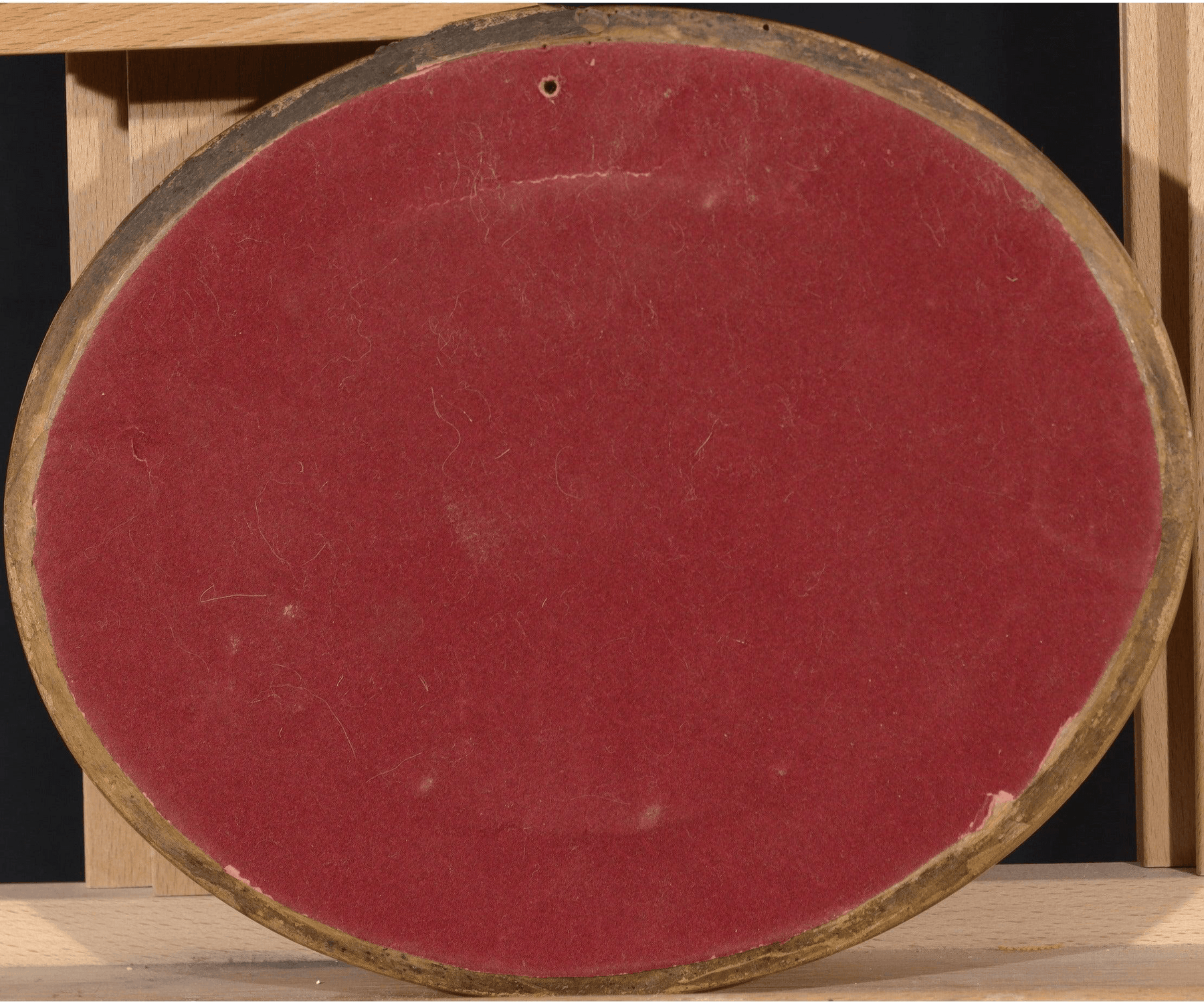 Small Oval Landscape Painting From 19th Century - Retouch Fine Art